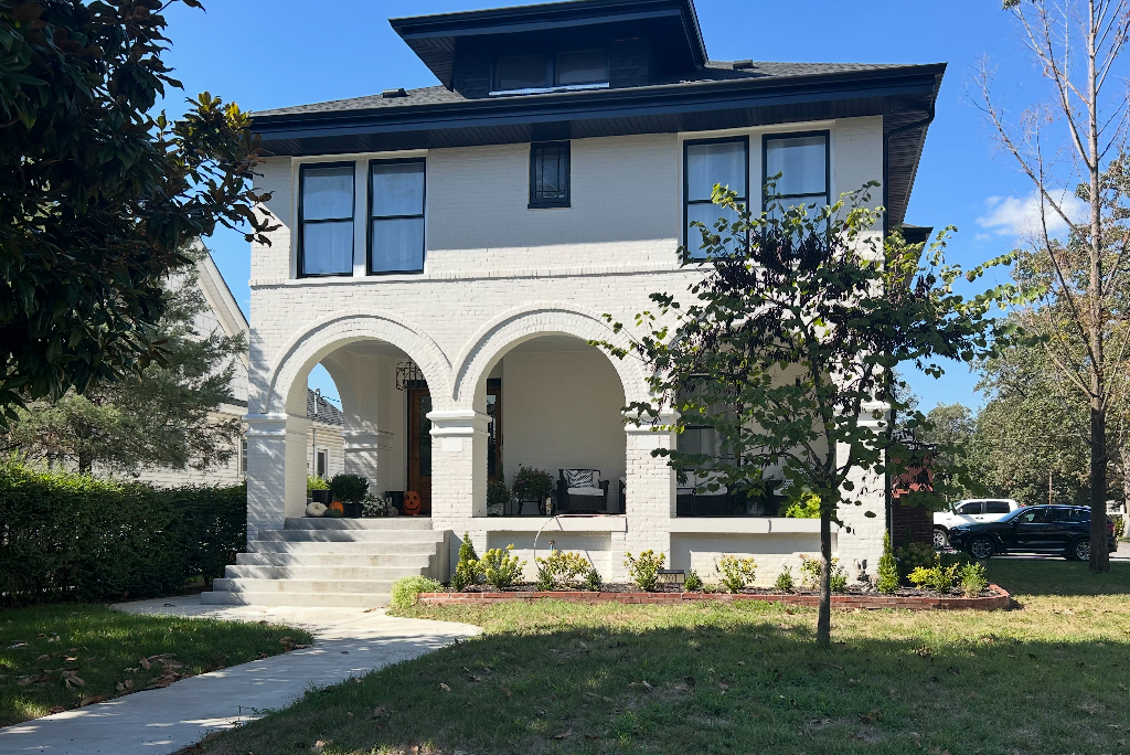 house of Todd and Deborah Teas